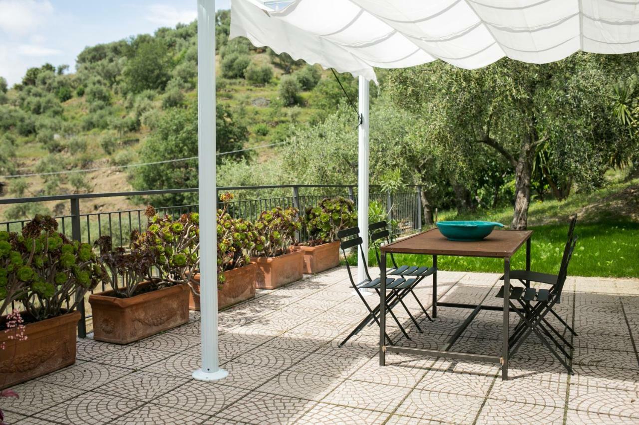 Agriturismo Oltrealmare Civezza Экстерьер фото